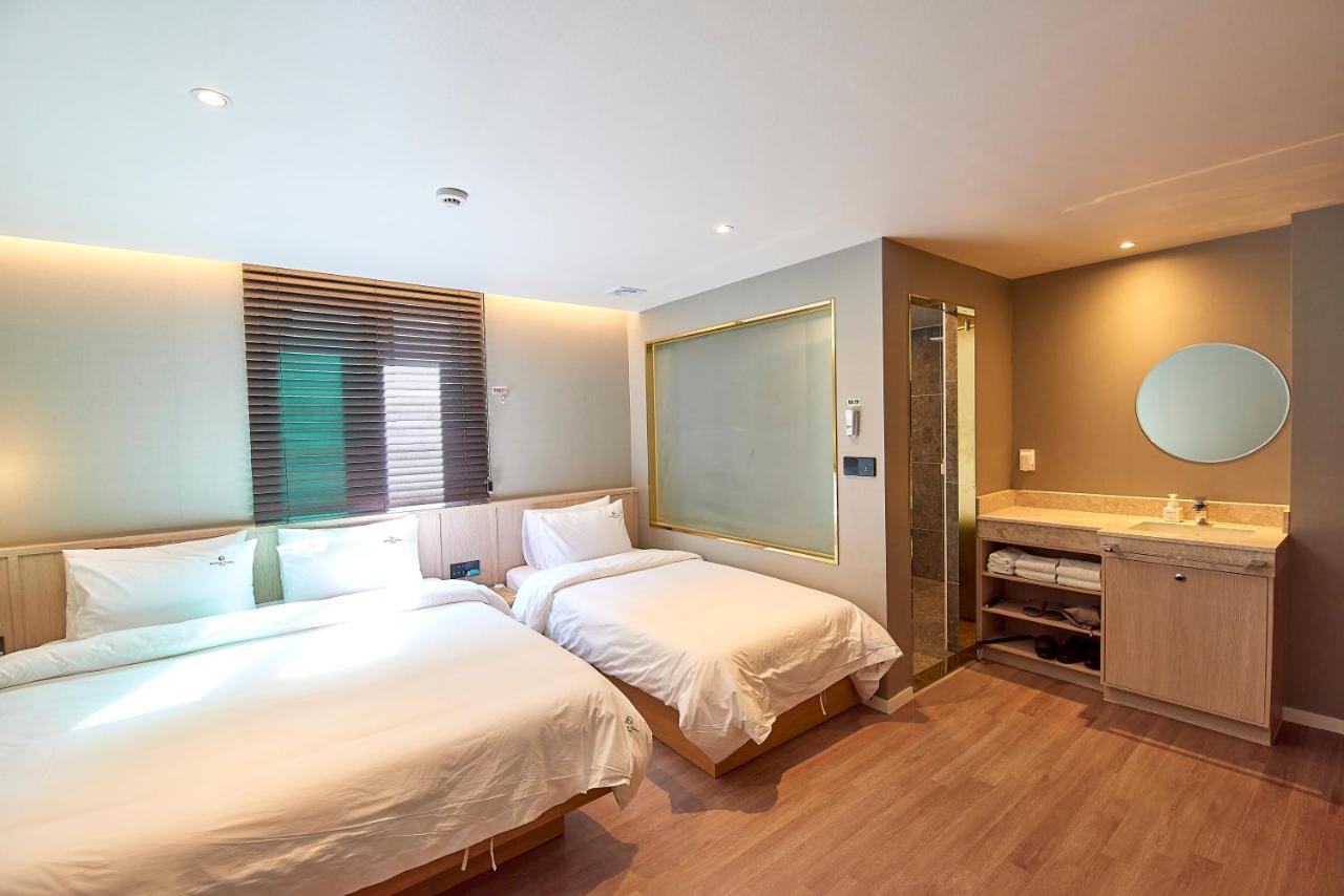 בוסאן Bonathree Hotel מראה חיצוני תמונה