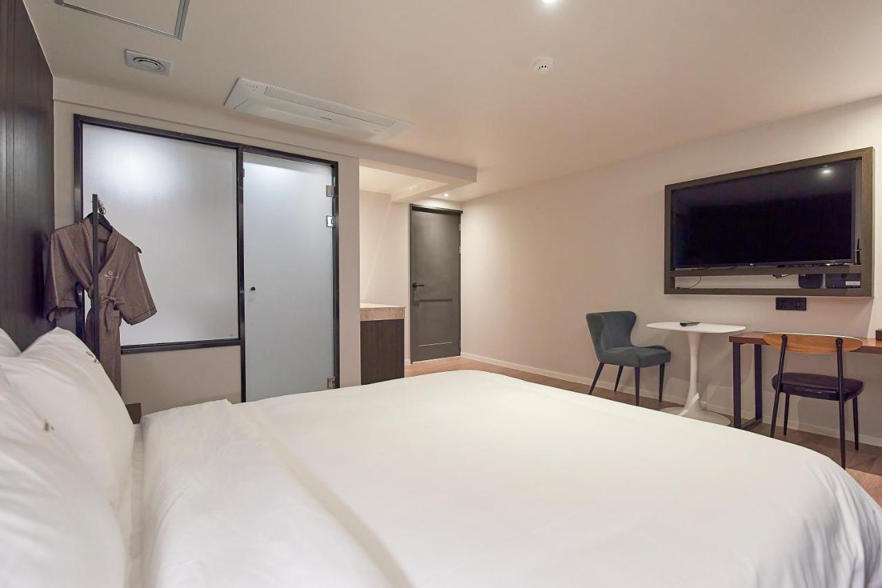 בוסאן Bonathree Hotel מראה חיצוני תמונה