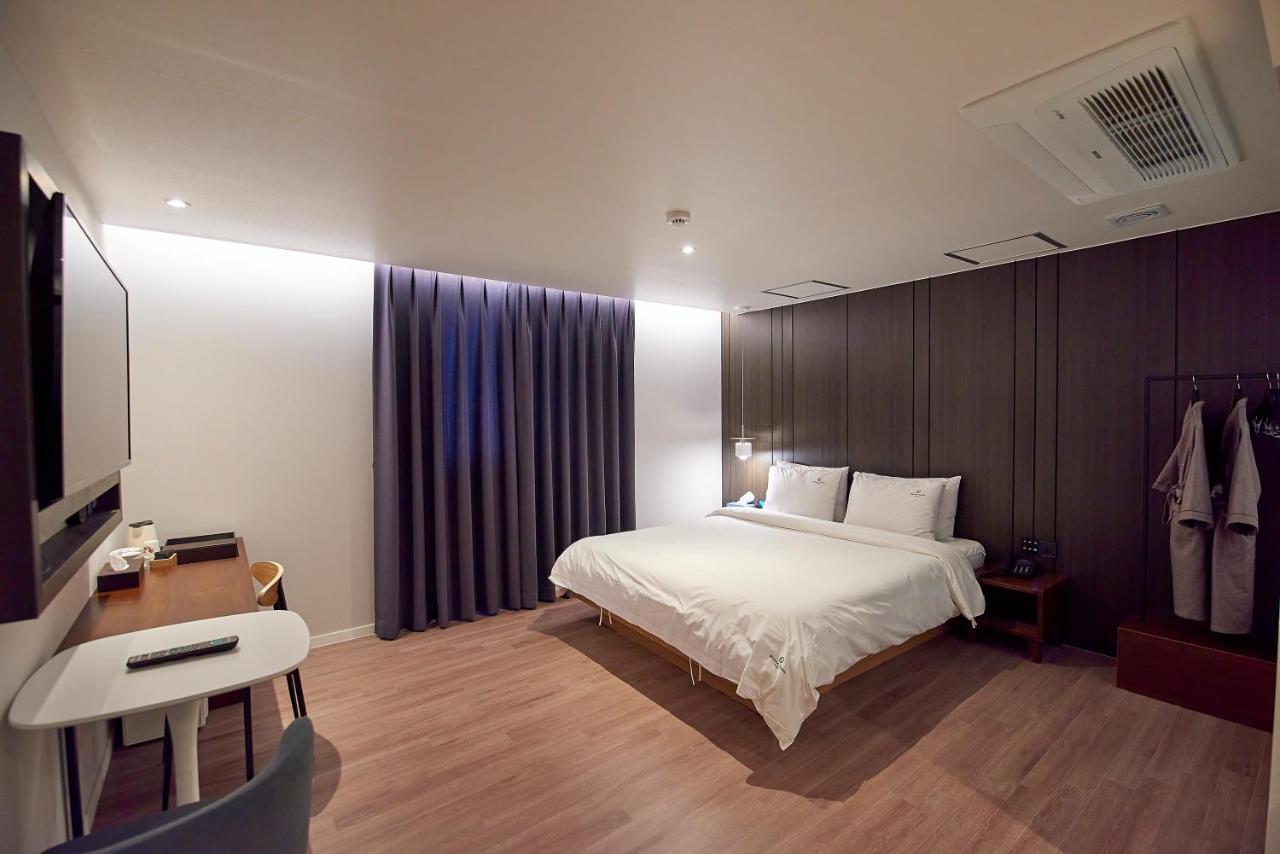 בוסאן Bonathree Hotel מראה חיצוני תמונה