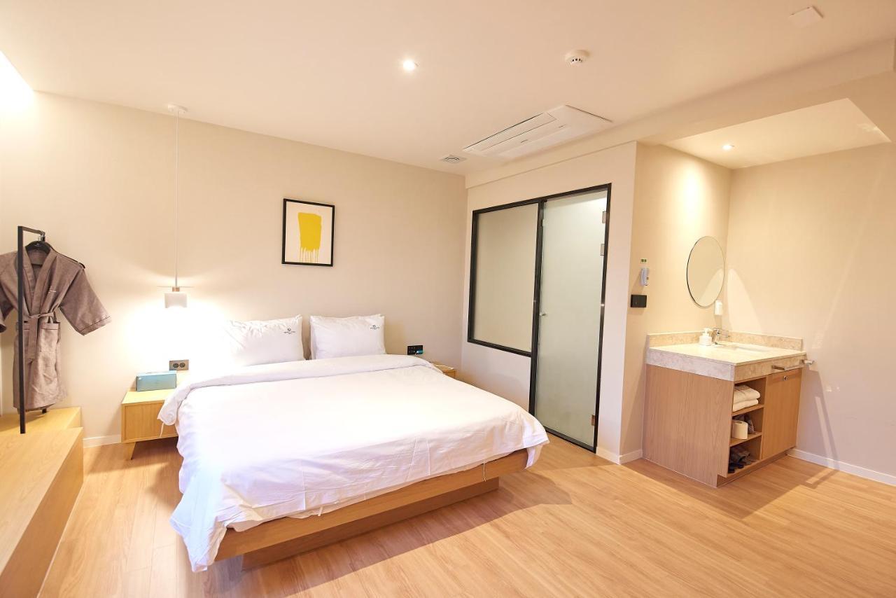 בוסאן Bonathree Hotel מראה חיצוני תמונה