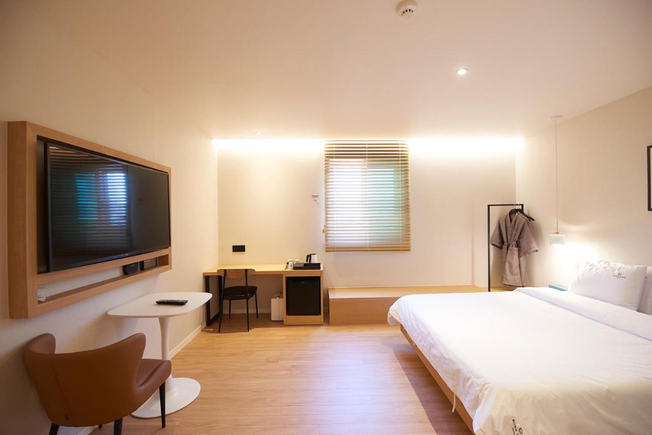 בוסאן Bonathree Hotel מראה חיצוני תמונה